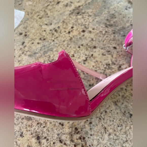 Chinese Laundry Size 10 1/2 pumps - Picture 6 of 6